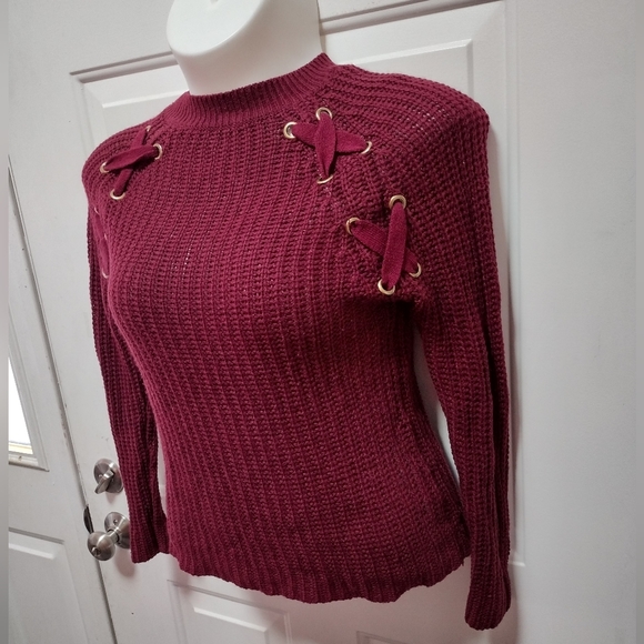 Love by Chelsea Maroon Stitch Crew Neck Sweater Sz M - Picture 3 of 6